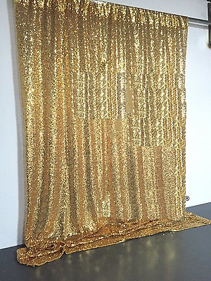 gold-backdrop